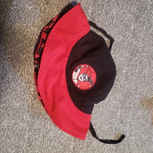 Reversible hat - Picture 2 of 2